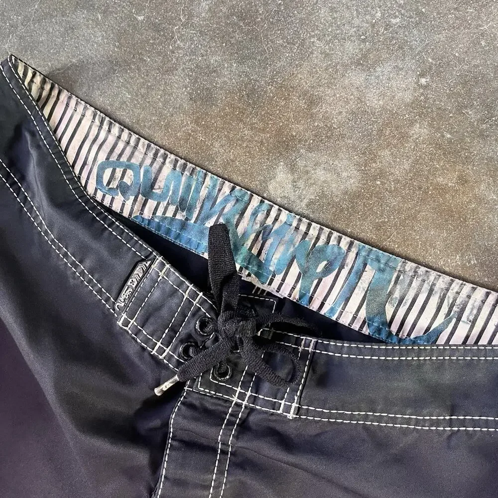 Vintage Black Quiksilver Triple Stitched Board Shorts Men’s 34-35